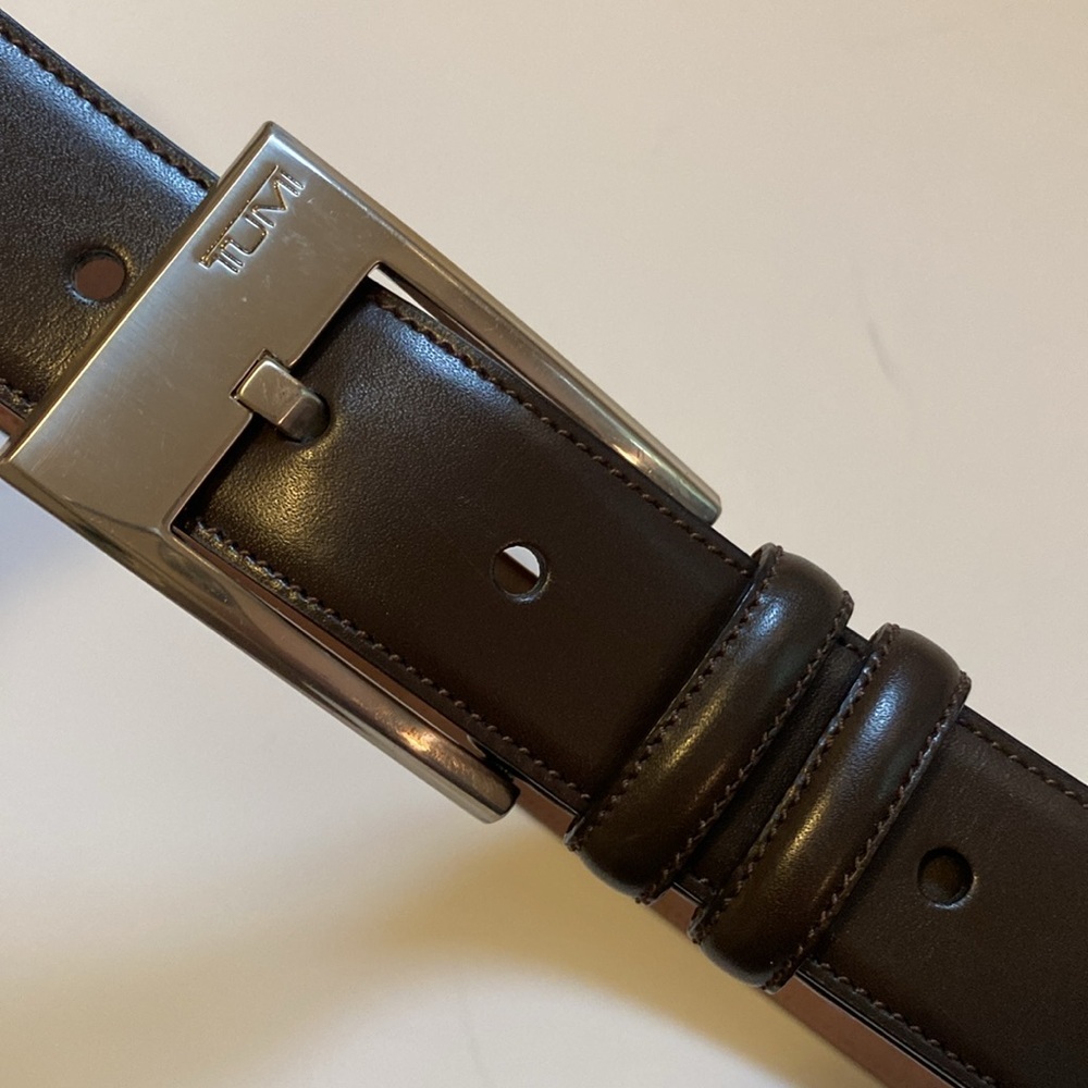 Tumi TUMI Men’s Chocolate Brown Leather Belt New size 32 - Picture 10 of 12
